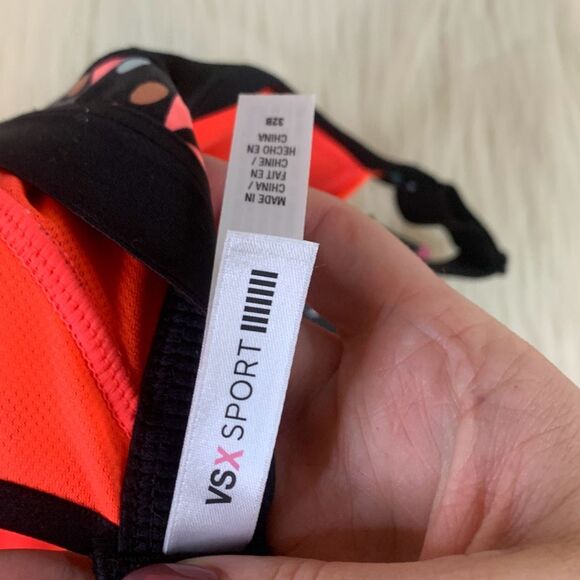 NWT Victoria secret pattern incredible sports bra 32B - Picture 7 of 7